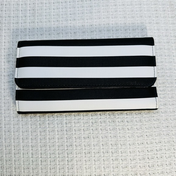 Kut from the Kloth Handbags - KUT From The Kloth Trifold Clutch Purse Wallet Black & White Striped‎ Snap